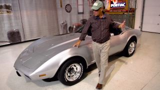 George Talley con la sua Corvette.