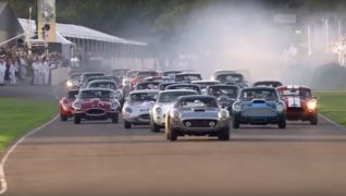 Auto d'epoca Ferrari, Jaguar, Aston Martin al Goodwood Revival 2016